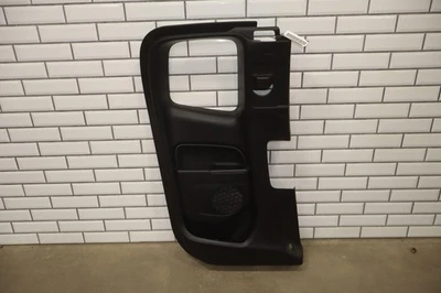 Panel de puerta interior trasero izquierdo cabina extendida Chevy Colorado 15-22 negro Foto 1 de 4