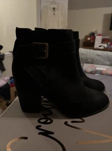 Crown Vintage Perania Ankle Boots, Women's Size 9.5 Black Suede - Picture 1 of 4