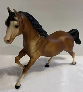 Cavallo Breyer da corsa Mare modello baia di castagno - Foto 1 di 11