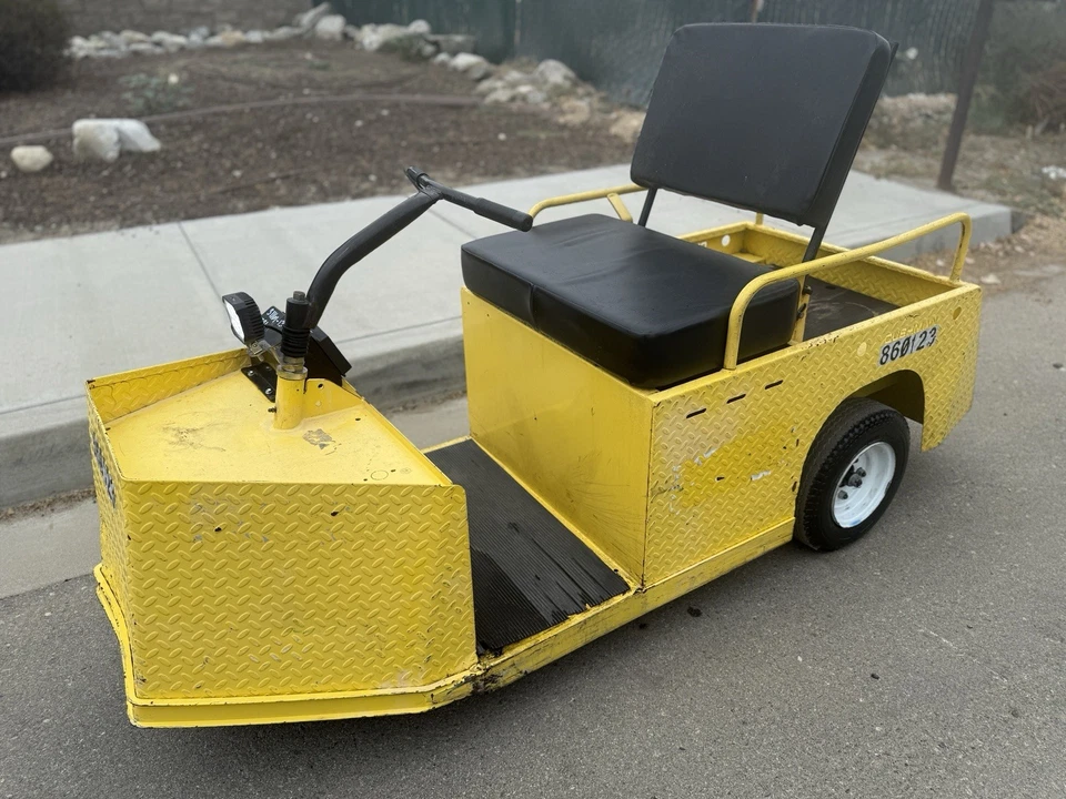 Cushman Minute Miser 2017 eléctrico industrial Foto 1 de 4