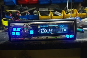 Radio de coche vintage ALPINE CDA-9812 RB con reproductor de CD - Imagen 1 de 15