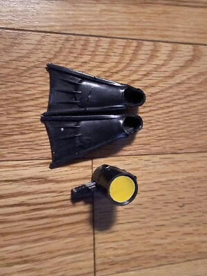 Hasbro GI Joe 1967 piloto de acción, rescate aéreo marítimo aletas de natación negras + luz de búsqueda DM Foto 1 de 4