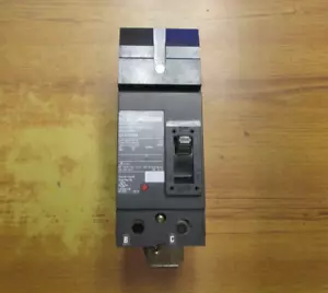 Square D PowerPact Circuit Breaker 2P, 200A, Cat# QBA222004 .. TT-12 - Picture 1 of 6