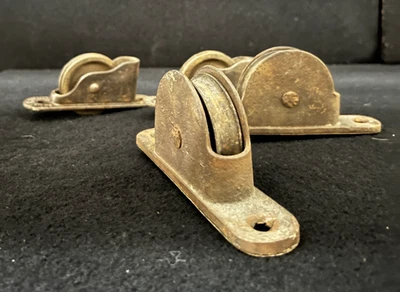 Lote de 4 poleas de marco de ventana de hierro fundido vintage herrajes industriales para granero Foto 1 de 4