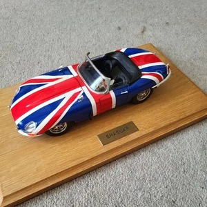 Burago Jaguar E Cabriolet 1961 Austin Powers "Shaguar" Custom Conversion - Picture 1 of 20