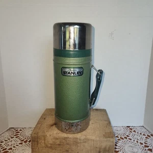 Vintage 1996 Aladdin STANLEY GREEN STEEL THERMOS A-944DH wHandle 1QT USA CRAFTED - Picture 1 of 8