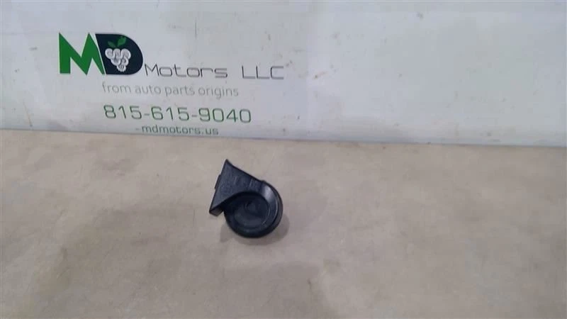 2021-2022 HYUNDAI ELANTRA HORN ASSEMBLY 96611-AA000 - Image 1 of 4