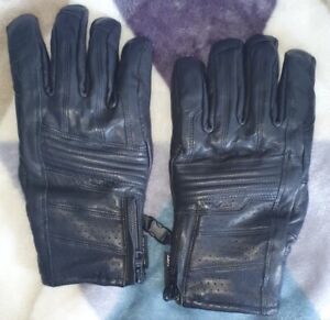 Leather Gloves  With Protectio. 