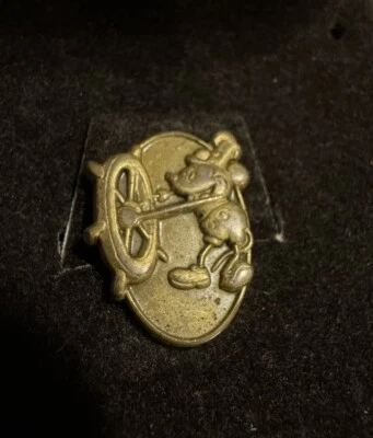 Prendedor Willie Mickey de vapor con caja P8 premio servicio al miembro del reparto Disney 1 año Foto 1 de 3