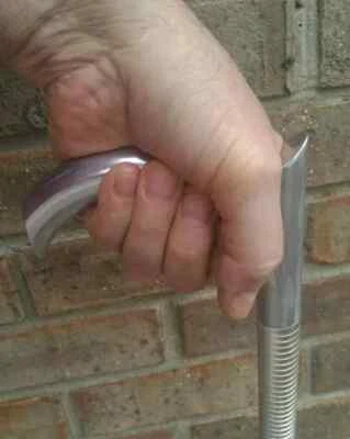 Bastón táctico de aluminio para caminar el notable bastón con mango en V hecho a mano Foto 1 de 4