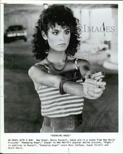 1985 Press Photo Actress Betsy Russell Aims Pistol In Movie "Avenging Angel"