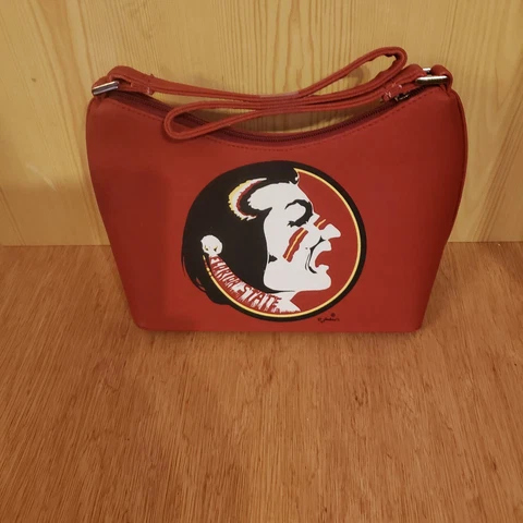 Officially Licensed Product. Florida State Seminol Ladies Saddle Type Purse NWOT Cover