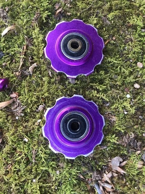 Poleas y ejes de desviador de aluminio púrpura anodizado vintage rodamiento sellado  Foto 1 de 3