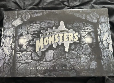 Universal Monsters Silver Screen 1st Edition 3 Figure Set - Image 1 of 2