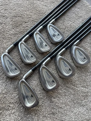 Titleist DCI La Femme Irons 5-PW+GW+SW Graphite Ladies - Image 1 of 4