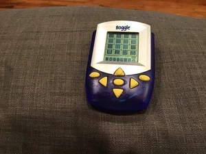 Boggle Electronic Hand Held 3 Minute Word Search Game Hasbro 2002 Tested Works - Picture 1 of 2