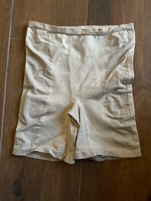 De colección Victoria's Secret Calzoncillo Largo M Prendas Moldeadoras Doble Cintura Alta Nylon Elástico Foto 1 de 4