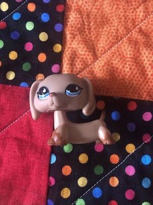 Authentic Littlest Pet Shop Dachshund #518