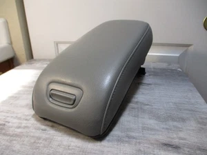 2000-2004 INFINITI I30 Center Console Lid Armrest OEM Sage Gray Leather Clean - Picture 1 of 19