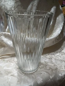 Indiana Glass 10" Crystal Ribbed Rose/ Bouquet Vase - Picture 1 of 9