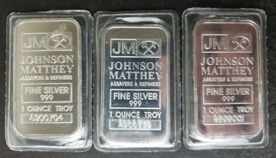 Lote de tres barras de plata Johnson Matthey de 1 oz en plástico Foto 1 de 3