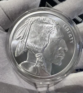 5 oz .999 Fine Silver Buffalo Round Mint Fresh in a Capsule - Picture 1 of 10