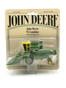 1/64 John Deere 95 Combine - Picture 1 of 1