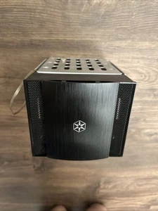 Silverstone CFP51-B Aluminum 5.25" to 3.5" bay converter with 120mm fan - Afbeelding 1 van 8
