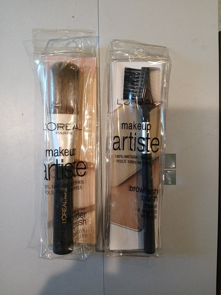 Pack de 2 L'Oreal Makeup Artiste - Cepillo para cejas + pestañas y cepillo para polvo - Nuevo de Lote Antiguo Foto 1 de 1
