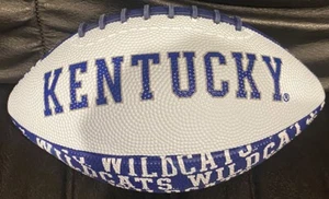 Kentucky Wildcats Logo Mini Gummi Fußball KOSTENLOSER VERSAND!!! - Bild 1 von 3