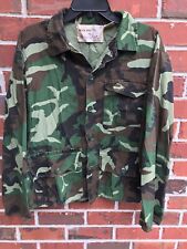 Duck Bay Woodlands Camo Button Down Jacket With Pockets. Size Medium