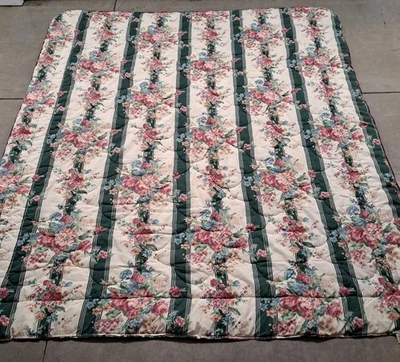 Двустороннее одеяло-одеяло Croscill Grenada 87 x 80 в цветочные полоски Full/Queen - Изображение 1 из 4