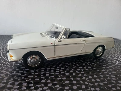 PEUGEOT 404 CABRIOLET BLANCHE 1/18 NOREV 1967 - NO OTTO - REF 184746 - Photo 1/4