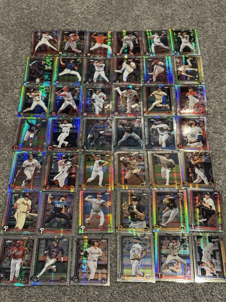 Lote de 42 refractores prisma cromados Topps 2025 Foto 1 de 1