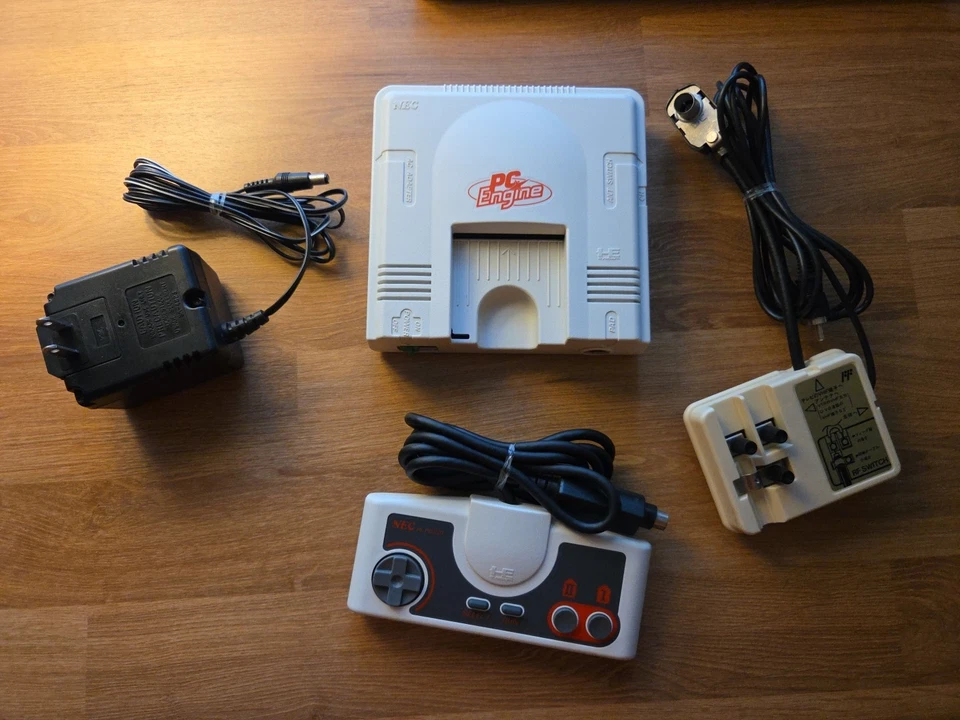 PC Engine PI-TG001 Console Branco RF Switch Controlador NEC Japão Importado - Imagem 1 de 4