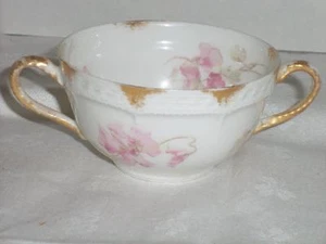 Tazón de sopa Haviland Limoges Schleiger 54-2 mango de caldo - solo rosa floral - Imagen 1 de 1