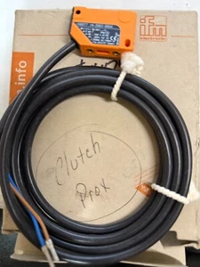 IFM IN0077 IN-2002-BBOA Inductive Proximity Sensor 2M AC/DC Germany NEW - Picture 1 of 2
