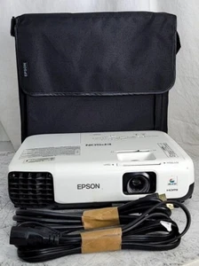 Epson VS330 H555A LCD Projector 4K Lamp Hours SEE NOTES - Picture 1 of 3