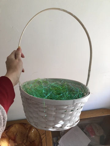 Woven White holiday basket, size 10x15 with Green Filling Inside Cover