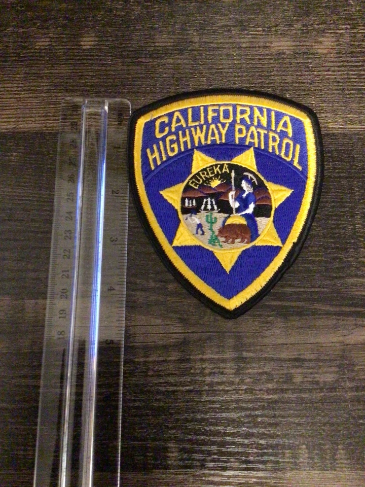 Parche de policía de la Patrulla de Carreteras de California Foto 1 de 1