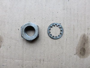 A55, A60, Oxford 5,6 15/60,16/60, 4/68, 4/72 Magnette Lenkradmutter & Unterlegscheibe - Bild 1 von 1