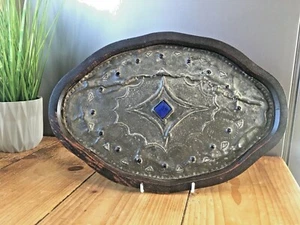 ARTS & CRAFTS HAMMERED PEWTER CABOCHON JEWELLED WOODEN TRAY LIBERTY RUSKIN STYLE - Picture 1 of 12