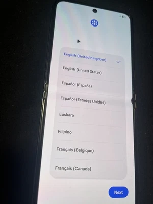 *FAULTY*Samsung Galaxy Z Flip5 258GB Graphite FOR PARTS/ MAIN SCREEN NOT WORKING - Image 1 of 4