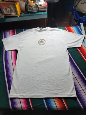 Camiseta grande Kai Rell Sunn Educational Fund Long Live The Queen Foto 1 de 4