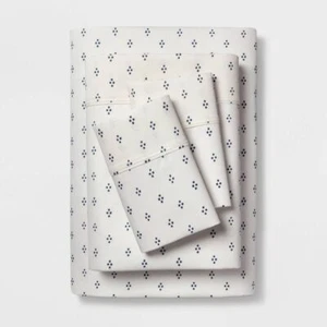 Threshold 400TC Cotton Sateen 4PC Sheet Set Wrinkle-Resistant, White Dot, King - Picture 1 of 4