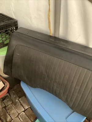 Mopar E 1970-74 carrocería Plymouth Cuda Barracuda asiento trasero superior Foto 1 de 4