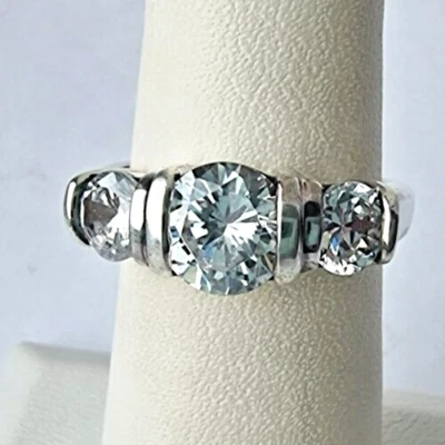 ANILLO BANDA CIRCONITA REDONDA PLATA ESTERLINA 925 3 PIEDRAS TALLA 6.    2,0 CT PESO TOTAL Foto 1 de 4