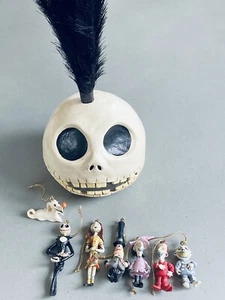 VINTAGE NECA NIGHTMARE BEFORE CHRISTMAS BLACK CHRISTMAS TREE WITH 7 ORNAMENTS - Picture 1 of 7