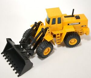 JOAL Diecast VOLVO BM L160 MICHIGAN Front End Wheeled Loader 1:50 Scale