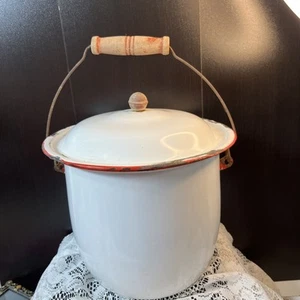 Pentola da camera vintage 10" bordo bianco/rosso legno manico oscillante porcellana con coperchio - Foto 1 di 9
